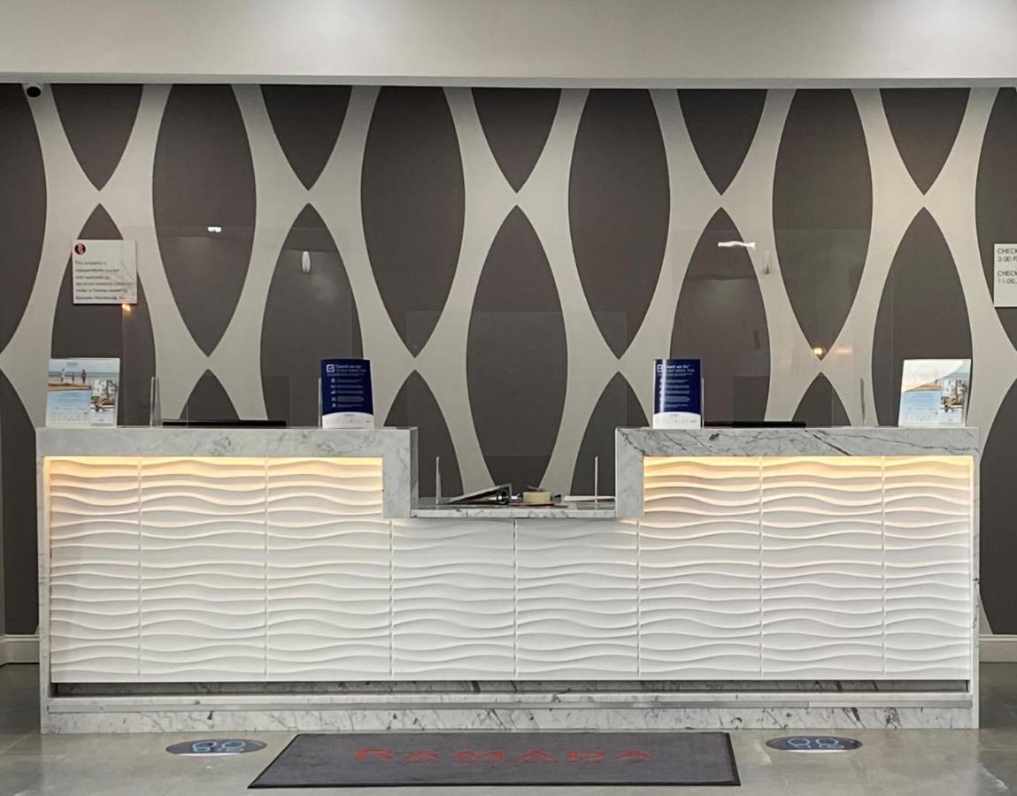 Hotel Ramada By Wyndham Hartford North - Bradley Airport Windsor Locks Exteriér fotografie