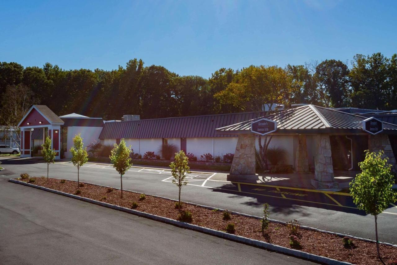 Hotel Ramada By Wyndham Hartford North - Bradley Airport Windsor Locks Exteriér fotografie
