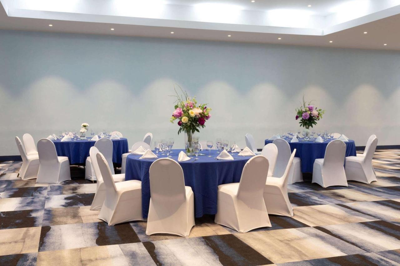 Hotel Ramada By Wyndham Hartford North - Bradley Airport Windsor Locks Exteriér fotografie