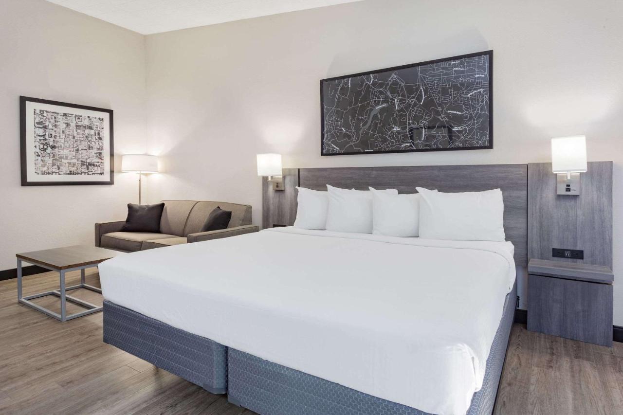 Hotel Ramada By Wyndham Hartford North - Bradley Airport Windsor Locks Exteriér fotografie